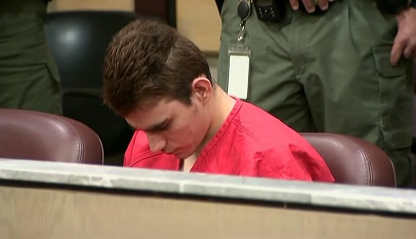 Nikolas Cruz&nbsp;se declaró en silencio&nbsp;sobre los 34 cargos criminales que se le imputan.