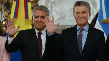 El presidente de Colombia, Iván&nbsp;Duque&nbsp;Márquez (i), y el presidente de Argentina, Mauricio&nbsp;Macri&nbsp;(d).