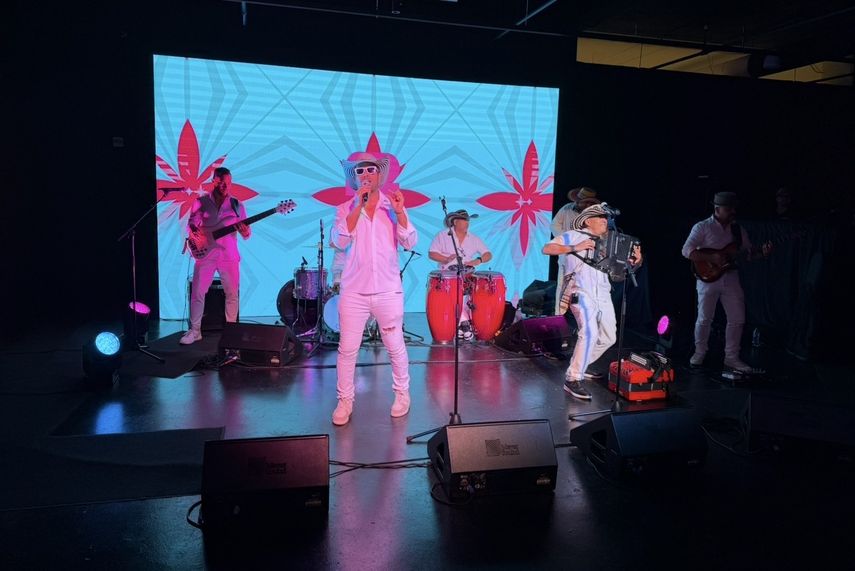 Grupo musical colombiano invitado a la celebración.