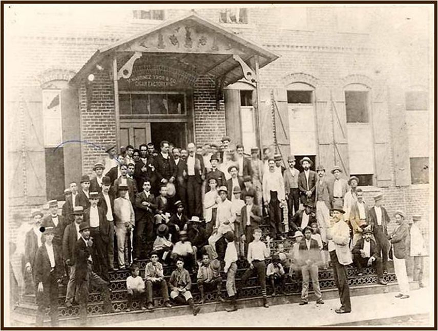 Esta imagen recoge la visita de José Martí a Ybor City, Tampa, en 1893. (CORTESÍA)