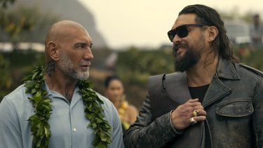 Dave Bautista y Jason Momoa unirán fuerzas para descubrir quién mató a su padre en&nbsp;The Wrecking Crew.
