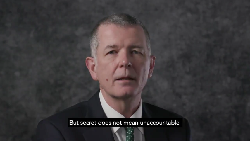 Richard Moore, jefe del servicio secreto de Reino Unido, se refirió, en un video publicado en su cuenta de Twitter, al trato discriminatorio infligido a los homosexuales.&nbsp;