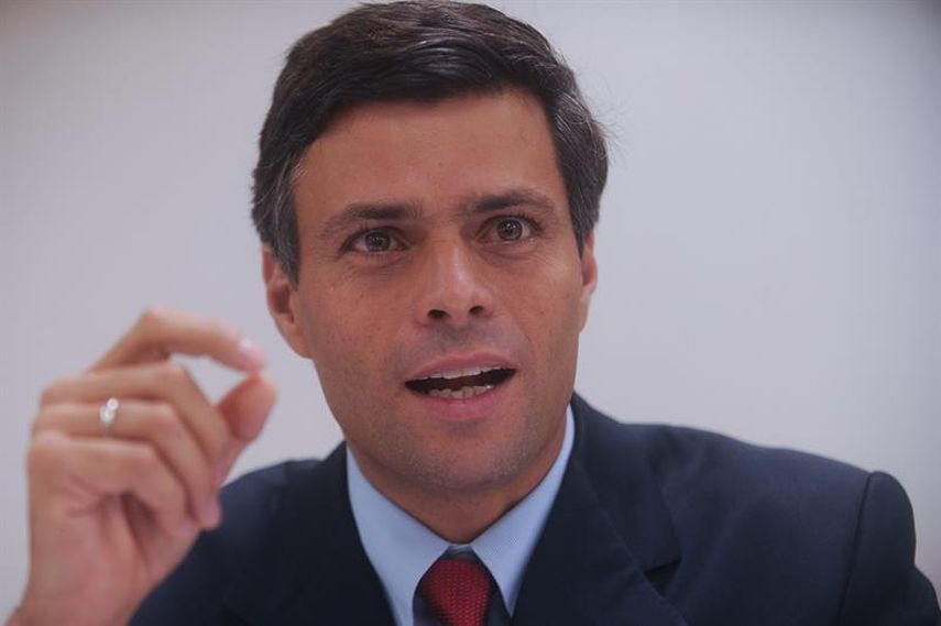 Fotografía de archivo del 6 de octubre de 2011 del dirigente opositor venezolano Leopoldo López. (EFE)