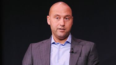 Hay que tener paciencia, dijo Derek Jeter sobre el futuro de los Marlins de Miami.
