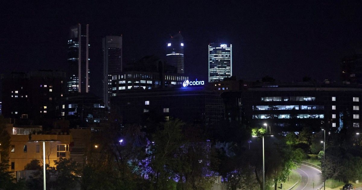Pedro Sánchez insta en España a no asistir al trabajo en medio de apagón masivo