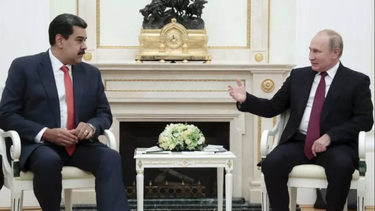 El presidente de Rusia Vladimir Putin recibe al dictador de Venezuela, Nicolás Maduro, en el Kremlin en Moscú.&nbsp; &nbsp; 