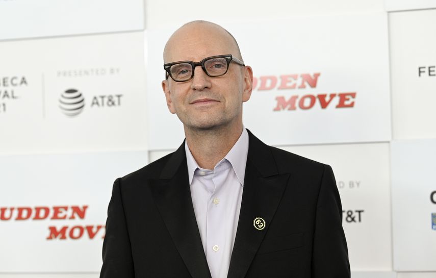El director Steven Soderbergh asiste al estreno de No Sudden Move durante la 20a edición del Festival de Tribeca en Nueva York el 18 de junio de 2021. Soderbergh dirige la serie de Max Full Circle.&nbsp;