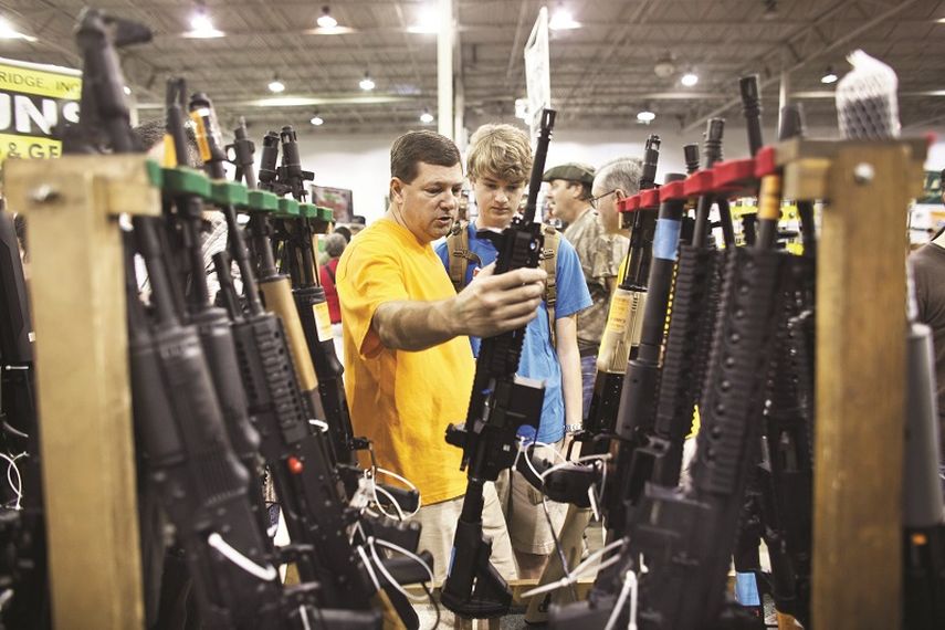 Siete menores mueren al día en EEUU por armas de fuego