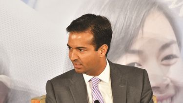 El congresista republicano Carlos Curbelo está a favor de que cualquier aprobación del presupuesto se condicione a que el presidente de la Cámara lleve al pleno de esa corporacion el tema migratorio.