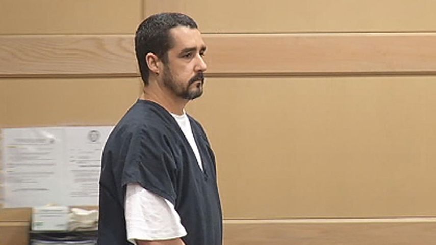 El preso Flavio Santisteban durante un juicio. (ARCHIVO)