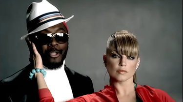 Captura de pantalla del video musical de My Humps de la banda estadounidense The Black Eyed Peas&nbsp;