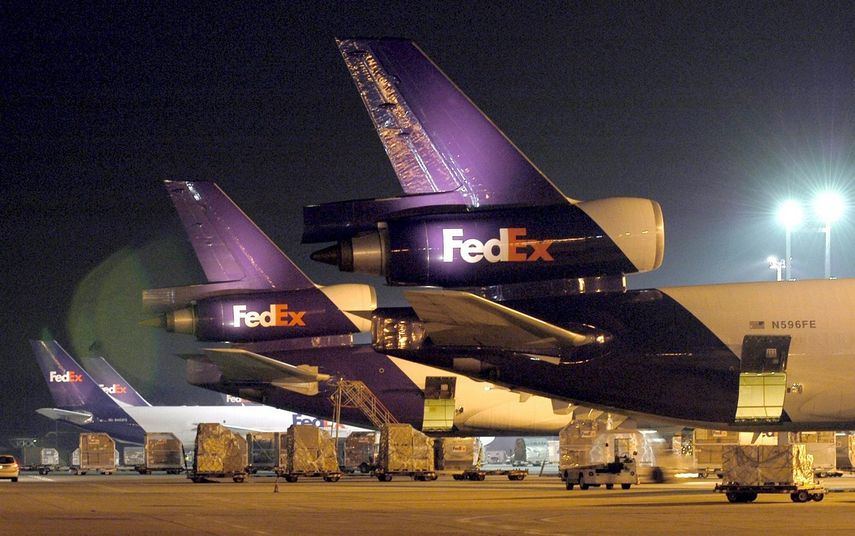 Imagen de archivo de varios aviones de la compañía mundial de paquetería express FedEx.