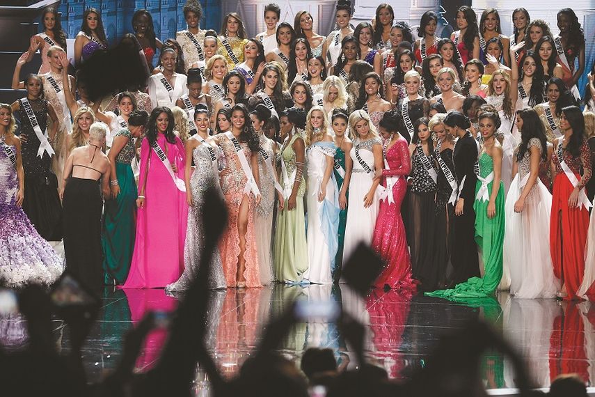 Hoy se conocerá a la ganadora del concurso que consagra a la mujer más bella del universo. Un grupo de 8 jueces incluyendo a Steven Tyler darán su veredicto. (AP)