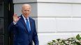El presidente Joe Biden saluda mientras camina hacia el helicóptero Marine One para partir desde el jardín sur de la Casa Blanca, el 8 de mayo de 2024, en Washington.