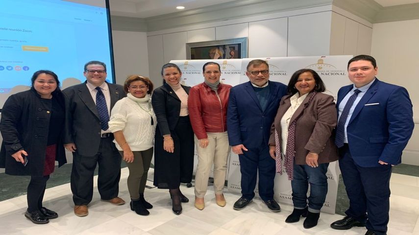Diputados venezolanos en el exilio que integran el movimiento Incidencia Exterior Venezuela.