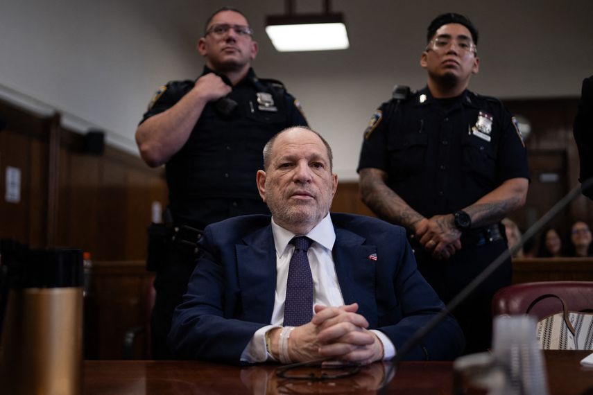 El exproductor de cine de Hollywood Harvey Weinstein comparece ante el Tribunal Penal de Manhattan durante el nuevo juicio por violación y agresión sexual en la ciudad de Nueva York el 1 de mayo de 2025.