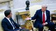 El presidente de Eatados Unidos Donald J. Trump dialoga en la Oficina Oval con el secretario general de la OTAN Mark Rutte.