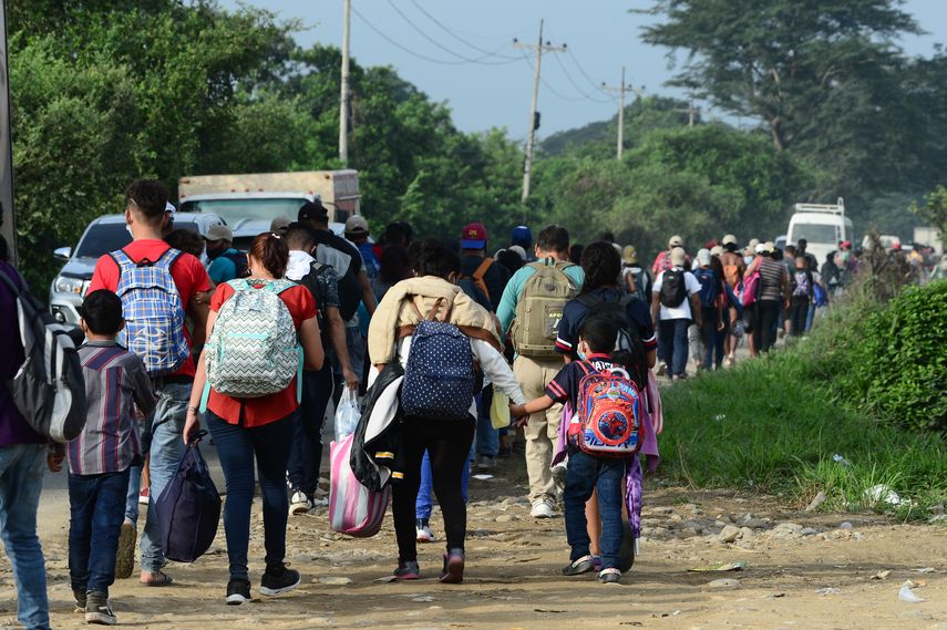 Guatemala advierte de nueva caravana migrante desde Honduras hacia