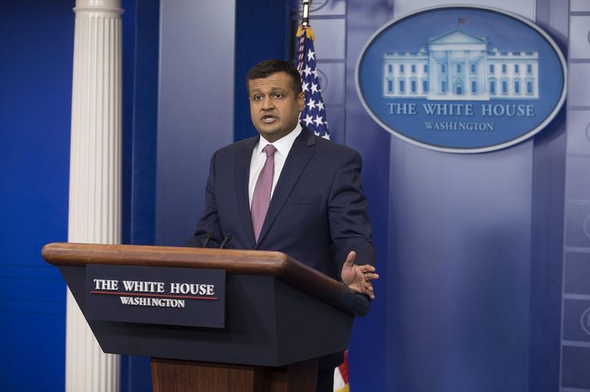 El principal subsecretario de prensa estadounidense, Raj Shah, ofrece una conferencia de prensa sobre la renuncia del exsecretario de Personal de la Casa Blanca,&nbsp;Rob&nbsp;Porter, tras ser acusado de abuso doméstico.&nbsp;