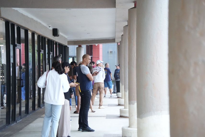 Así transcurren las elecciones presidenciales de EEUU en Miami-Dade County el 5 de noviembre de 2024.