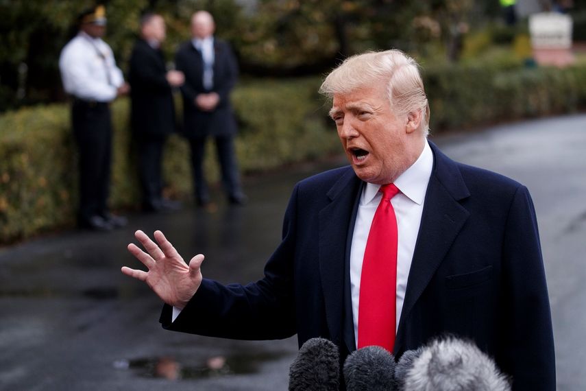 El presidente Donald Trump habla ante los medios de comunicación en la&nbsp;Casa&nbsp;Blanca, Washington, el 23 de febrero de 2018.