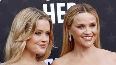 La actriz Reese Witherspoon y su hija Ava Phillippe.