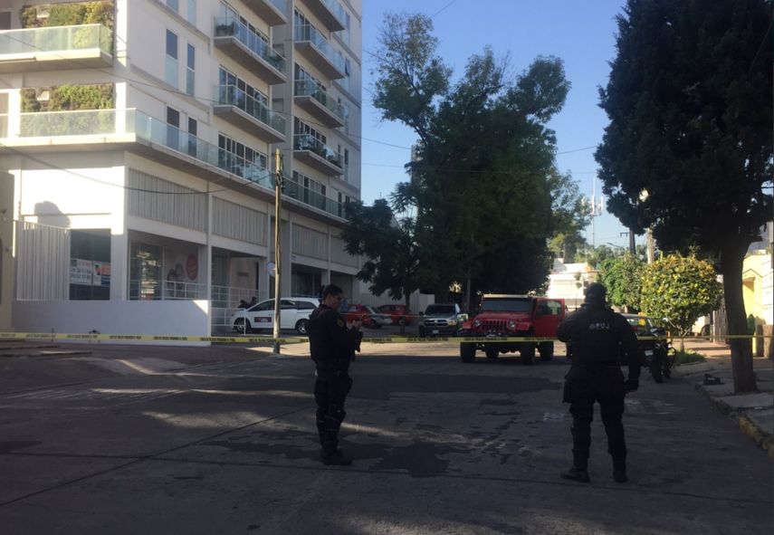 La fiscalía de Jalisco ha informado que el caso está siendo investigado y que se encuentran revisando las cámaras de seguridad de las calles en las que fue secuestrado el defensor.