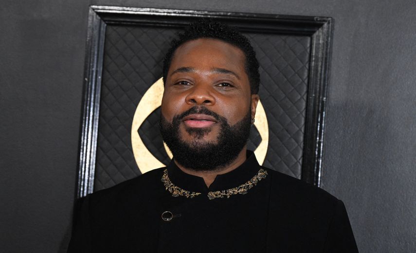 El actor estadounidense Malcolm-Jamal Warner llega a la 65.ª edición de los Premios Grammy en el Crypto.com Arena de Los Ángeles el 5 de febrero de 2023.