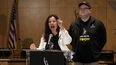 La presidenta de SAG-AFTRA, Fran Drescher, a la izquierda, y el director ejecutivo nacional y negociador en jefe de SAG-AFTRA, Duncan Crabtree-Ireland, hablan durante una conferencia de prensa que anuncia una huelga del Sindicato de Actores de la Pantalla-Federación Estadounidense de Artistas de Radio y Televisión el jueves 13 de julio de 2023, en Los Ángeles. Esta es la primera vez desde 1960 que actores y guionistas de Hollywood están en huelga al mismo tiempo.
