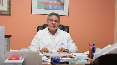 El podiatra Rub&eacute;n D. Felhandler.