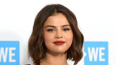 Selena Gómez llega al WE Day California el 19 de abril de 2018, en Inglewood, California. Gomez está tomando el calor en la cocina.&nbsp;