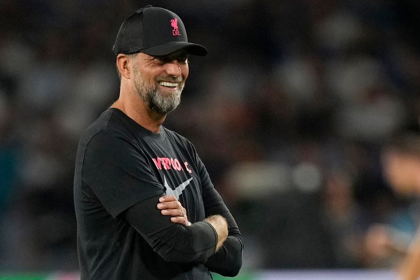 El técnico de Liverpool Jurgen Klopp sonríe antes del partido contra Napoli en la Liga de Campeones el 7 de septiembre del 2022 en Nápoles.