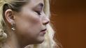 Amber Heard espera a que sea leído el veredicto en el Tribunal de Circuito del Condado de Fairfax en Fairfax, Virginia el 1 de junio de 2022.