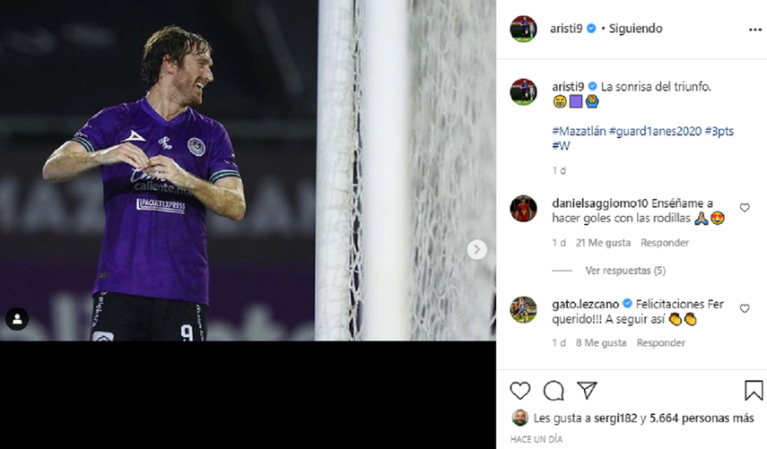 El futbolista Franco Aristigueta publicó esta fotografía en su cuenta en Instagram con la frase La sonrisa del triunfo.