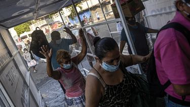 Medidas de control sanitario en San Salvador (El Salvador) por el coronavirus .&nbsp;