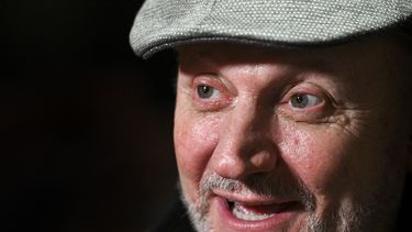 El director de cine argentino Juan José Campanella habla durante una entrevista con AFP en el Teatro Politeama de Buenos Aires, Argentina, el 16 de junio de 2022.&nbsp;