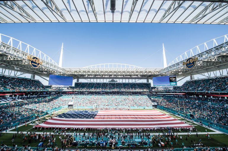 El majestuoso Hard Rock Stadium ha sido anfitrión de espectáculos que han dado la vuelta al mundo. Ahora acogerá al ídolo “Canelo” Alvarez