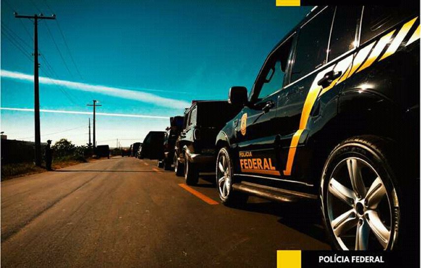 De acuerdo con la Policia Federal, el líquido contenido en los frascos era cocaína y el peso total sumó aproximadamente 40 Kilos.