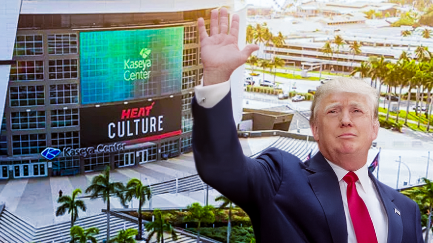 El presidente Donald Trump. Al fondo, el Kaseya Center de Miami.