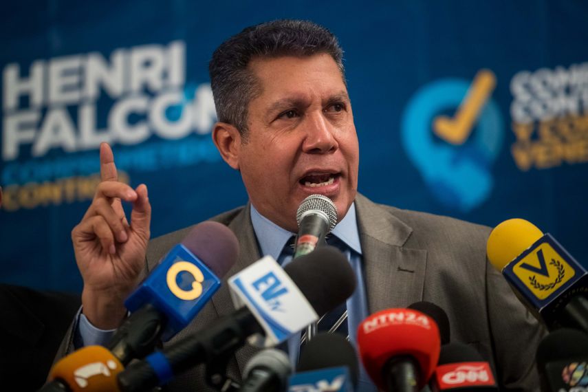 Falcón, uno de los cinco candidatos que aspira a la presidencia de Venezuela, dijo que iniciará la campaña electoral el próximo martes.