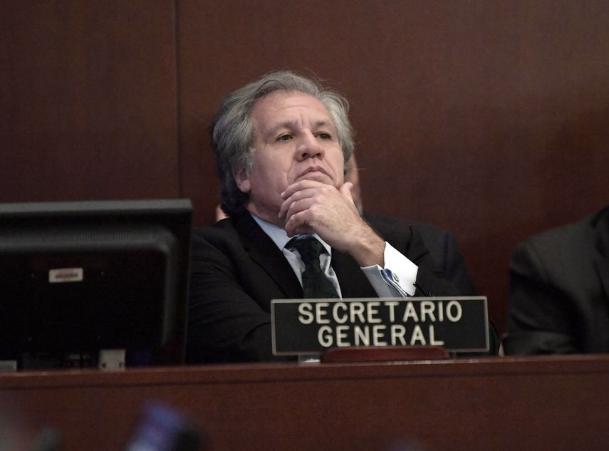 El secretario general de la Organización de Estados Americanos (OEA), Luis Almagro, participa durante una sesión extraordinaria sobre Venezuela.