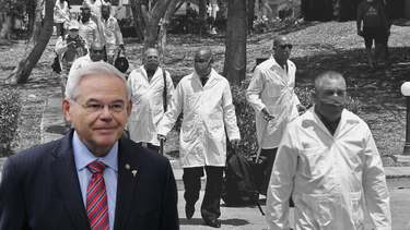 Bob Menéndez pide a Joe Biden frenar la trata de médicos cubanos