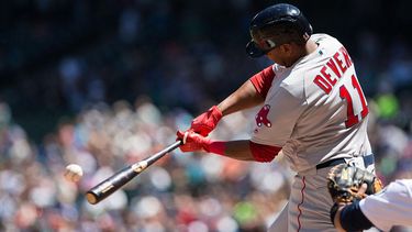 Devers es también el sexto jugador más joven en sonar un vuelacercas en todas las Grandes Ligas.