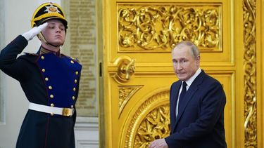 Los delirios de Vladirmir Putin: ahora se cree zar