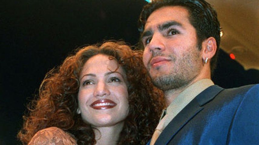 Jennifer López eligió al mesero cubano Ojani Noa para contraer su primer matrimonio, en febrero de 1997, pero se separaron en menos de un año ( Foto: Archivo AP)