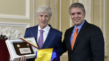 Pekerman estuvo al frente de la selección colombiana, poco más de seis años, dirigió 78 partidos de los cuales ganó 42, empató 20 y perdió 16.