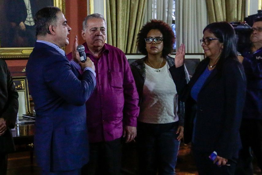 &nbsp;El nuevo fiscal general de&nbsp;Venezuela, Tarek William Saab Halabi, dijo que la destitución de su predecesora, Luisa Ortega Díaz, restituye el orden jurídico severamente infringido en el país.&nbsp;