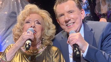 Diario las Américas | ROSITA_CON_MEME_SOLIS_ULTIMO_CONCIERTO_3_MIAMI_Oct_27_2019.jpeg