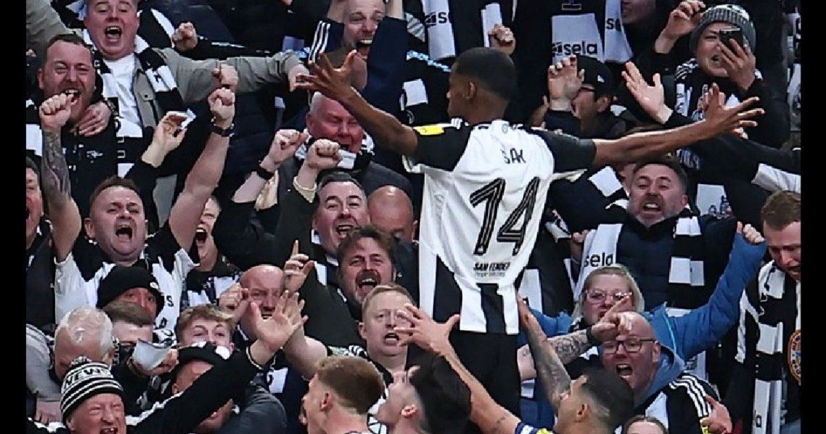 Newcastle vence al Liverpool y gana su primer título en 70 años: campeón de la Carabao Cup