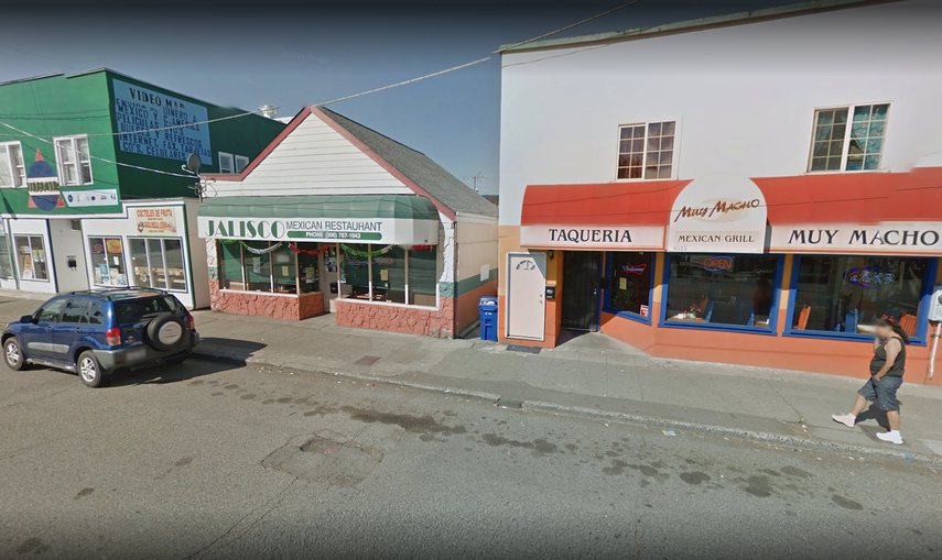 Varios restaurantes en un barrio latino de Seattle, entre ellos El Buen Macho, cerrado hace un año.&nbsp;